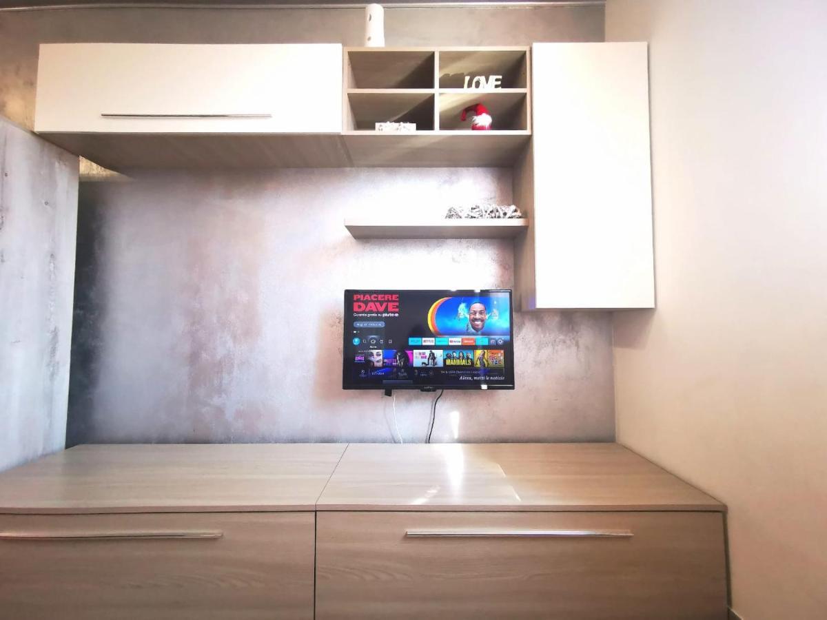 세나고 Bomboniera Milano Zona Rho Fiera - Bilocale 70Mq 아파트 외부 사진