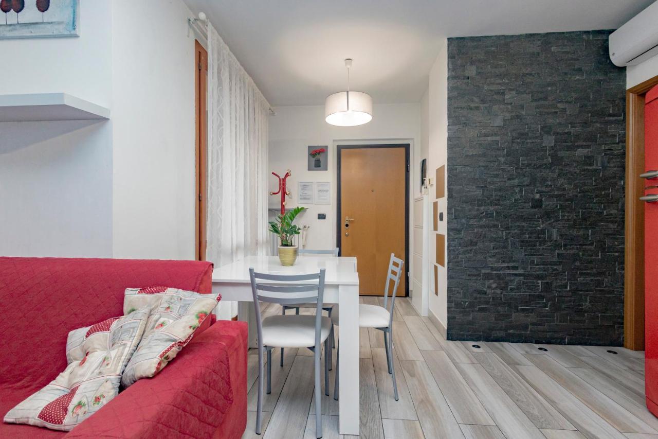 세나고 Bomboniera Milano Zona Rho Fiera - Bilocale 70Mq 아파트 외부 사진