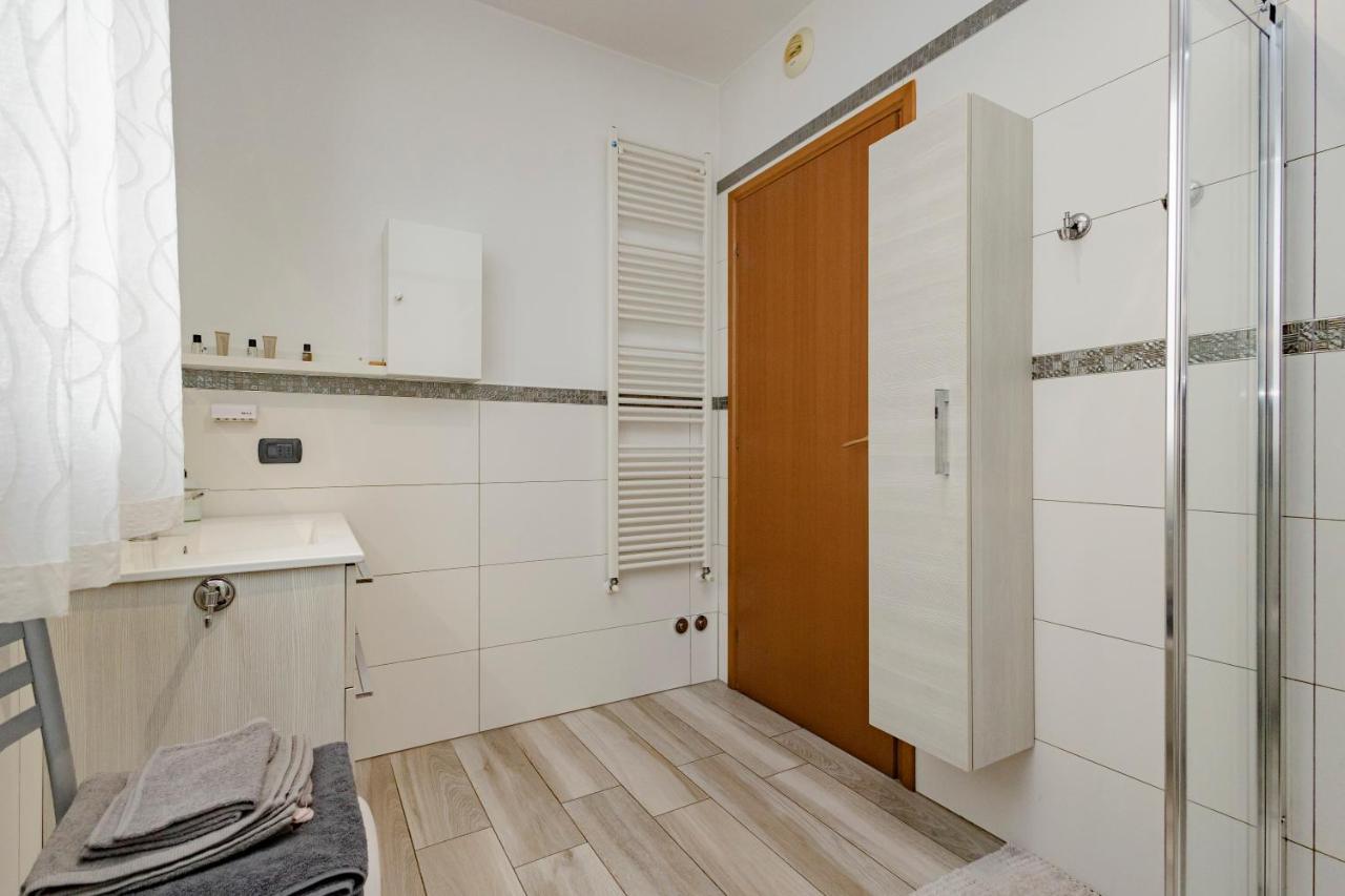 세나고 Bomboniera Milano Zona Rho Fiera - Bilocale 70Mq 아파트 외부 사진