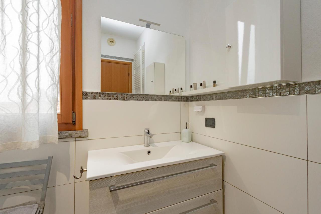 세나고 Bomboniera Milano Zona Rho Fiera - Bilocale 70Mq 아파트 외부 사진